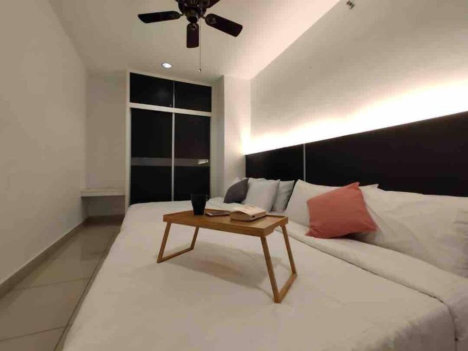 Luxury Seaview Penang Homestay @ Mansion One Gurney Pulau Pinang George Town Dış mekan fotoğraf